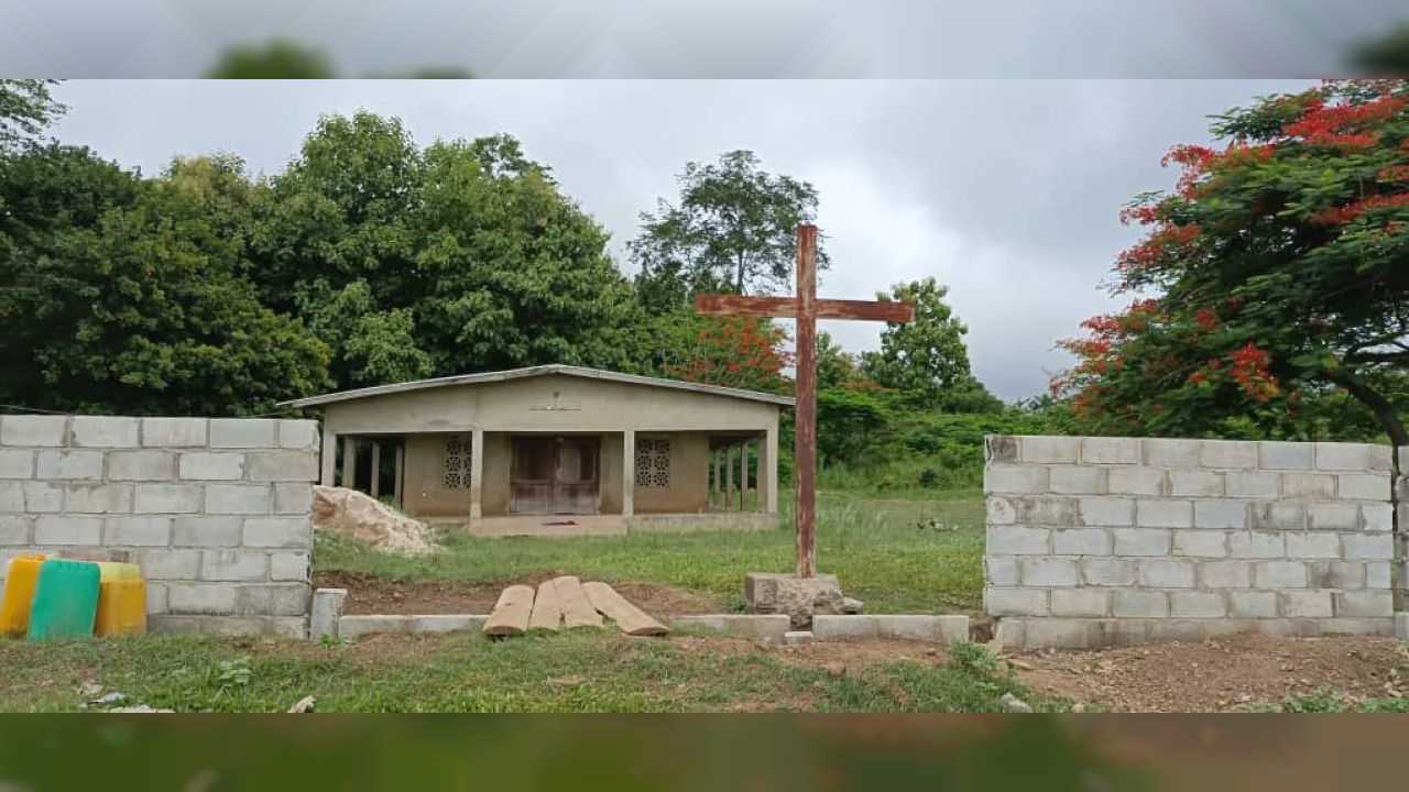 EGLISE  DE N'DOUKAHAKRO EN CONSTRUCTION